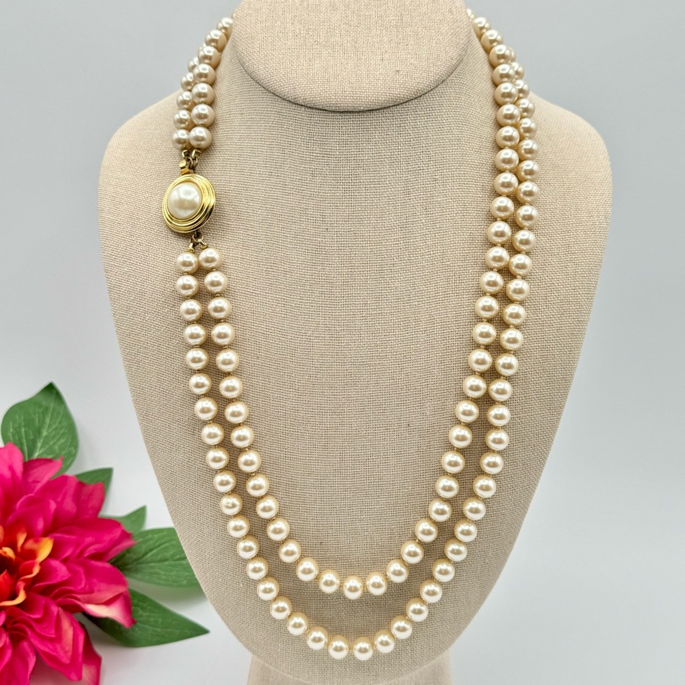 Vintage Ann Taylor Double Strand Glass Pearl Necklace Hand Knotted Box Clasp
